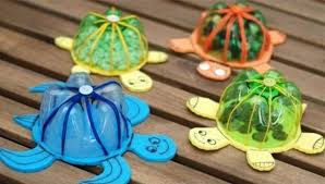 Que Faire Avec Des Bouteilles En Plastique 54 Super Idees De Reyclage Artisanat De Tortues Bouteille Plastique Et Idees De Recyclage