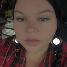 How do you contact or find an apartment in Houlton, and how to get hired  after applying for a job?