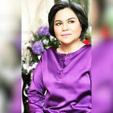 Fauziah ahmad daud was born on october 10, 1962 in singapore. Terguris Nama Arwah Ayah Ibu Terseret