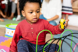 Hoeveel kinderopvangtoeslag u krijgt hangt af van de hoogte van uw inkomen, het aantal kinderen en de soort opvang. Kinderopvangtoeslag Wat Is Het En Waar Heb Je Recht Op 24baby Nl