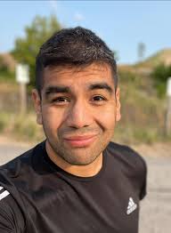 Alex Medrano (@writingwhilerunning) • Instagram photos and videos