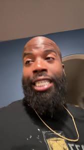 Work bathroom be smellin' like trauma 💀 And why are we talking at the...