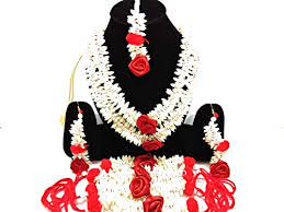 Floral jewellery is also used widely in baby shower ceremony; Buy Naazz Flower Jewellery Set For Haldi Mehandi Baby Shower Godbharai Fabric Red And White At Amazon In