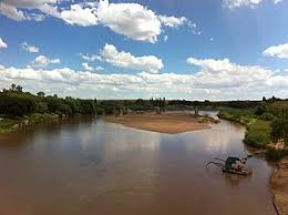 Er fließt durch lesotho und südafrika und bildet an seinem unterlauf die. Caledon Fluss Wikipedia