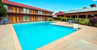 We have reviews of the best places to see in lindsborg. Hotels In Mcpherson Ks Holiday Manor Mcpherson Mcpherson Kansas Hotel