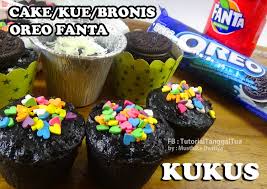 Selain memiliki tekstur yang lembut dan rasa yang manis, bolu kukus ternyata sangat mudah dibuat, loh. Resep Cake Kue Bronies Oreo Fanta Kukus Mudah Enak Cuma 2 Bahan Saja Oleh Musthika Dwitiya Cookpad