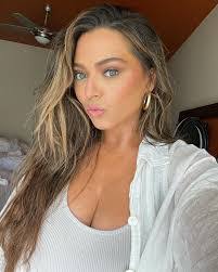 Nicole Marcus's Instagram, Twitter & Facebook