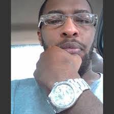 Aaron Cull's Instagram, Twitter & Facebook