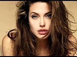 However, never being happy with what we've got, there will still be those who complain about having said face shape and being unable to find a flattering style. 20 The Best Hairstyles For Oblong Face Shape Youtube