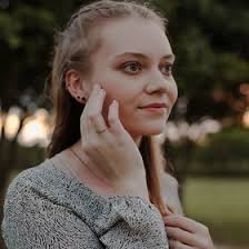 Eva Hildebrand (hildebrand_99)