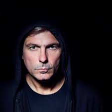 Listen to DARREN EMERSON FESTIVAL MIX@ SOLAR HOLLAND by DARREN EMERSON in a  playlist online for free