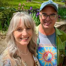 Historic Freed House. Almost two acres in Tennessee. $215,000. To see  inside, look down below.