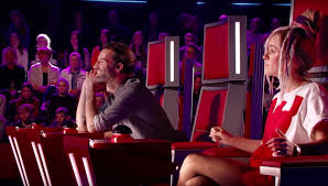 Neue freunde zu treffen, singen, lena, bühnenerfahrung zu sammeln, die auftritte und das publikum. Shy Boy Brings Judges To Their Feet With Celine Dion Hit