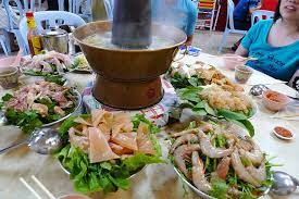 Best value and a large variety of food to choose from. Cameron Food Guide 2020 Best Steamboat And Halal Food Cameron Highlands Online