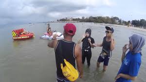 Antara pantai yang masih menjadi bualan mulut para pelancong di port dickson ini adalah pantai teluk kemang, pantai saujana dan blue lagoon. Camping Pantai Saujana Port Dickson Youtube