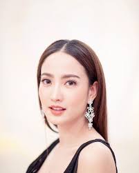 Tối 16/3, gia đình cô đã thay mặt đưa ra phản hồi đầu tiên. 12 Ná»¯ Diá»…n Vien Thai Lan Xinh Ä'áº¹p Hot Nháº¥t 2019 Elle Man Viá»‡t Nam