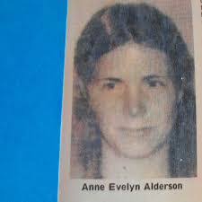 Anne Alderson's Instagram, Twitter & Facebook