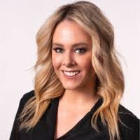 Candice Wyatt's Instagram, Twitter & Facebook