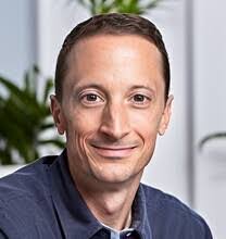 Darren Stauffer's Instagram, Twitter & Facebook