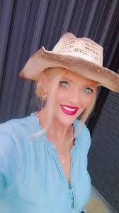 Brooke Winn's Instagram, Twitter & Facebook