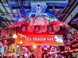 普吉島芭東區介紹｜巴東海灘Patong Beach、普吉島酒吧街Bangla Road、芭東夜市、美食餐廳| BringYou