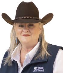 Donna Burleson's Instagram, Twitter & Facebook