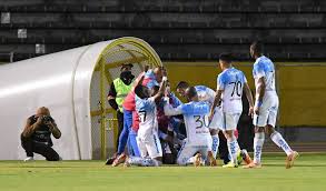 El técnico de los cruzados buscará empezar de la mejor forma el segundo semestre, ya que a la semana siguiente comenzará la competencia en el torneo de. Macara Vence 3 1 A Universidad Catolica En Quito Y Se Distancia En El Liderato De La Serie A Campeonato Nacional Deportes El Universo