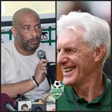 Should Holland hire a foreign coach for their football team?