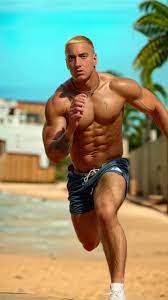 Muscle Mathers @eminem 🎵💪🏼 #slimshady #thickshady #eminem #running ... |  TikTok