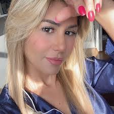 Karla Meadows's Instagram, Twitter & Facebook