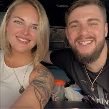 Lyn Whaley's Instagram, Twitter & Facebook