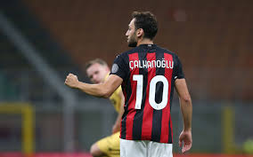 Hakan çalhanoğlu nun borussia dortmunda attığı gol. Calhanoglu I M Free In The Head And The Coach Gives Me His Confidence We Knew That It Was Going To Be Difficult Rossoneri Blog Ac Milan News