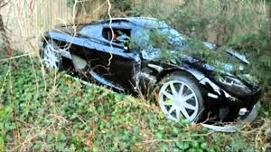 15 High End Cars Abandoned In Dubai Abandoned Cars In Dubai Abandoned Cars Koenigsegg