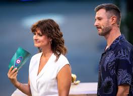 Promi big brother is the german version of reality television show celebrity big brother and a derivate of the big brother franchise. Promi Big Brother Panne Plotzlich Sahen Die Zuschauer Schwarz Tv Bild De