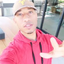 News Anchor Caught with a HOT MIC Making Fun of Local Man