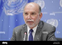 Alfonso de alba hi-res stock photography and images