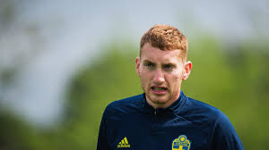 Dejan kuluševski, pronounced ˈdɛjan kuluˈʃɛvski; Schweden Dejan Kulusevski Stosst Zur Mannschaft Kicker