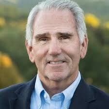 Tom Stover's Instagram, Twitter & Facebook