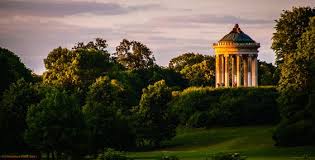 Https Flic Kr P Nm1ep3 Munchen Englischer Garten Der Monopteros Im Letzten Licht Der Mittsommernacht Munich Eng English Garden Best Cities Park City