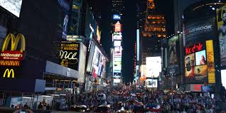 And international news, politics, business, technology, science, health, arts, sports and more. Der Times Square Das Pulsierende Herz Von New York