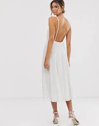 Asos curve, little mistress curve, paper dolls plus, lipstick boutique plus und sheego style. Asos Edition Eva Verziertes Brautkleid In Midilange Mit Tragern Asos