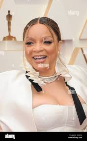 Ruth elizabeth hi-res stock photography and images