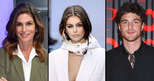 The reality star, 24, put on a busty display as she showed off her incredible figure in a selection of sultry bikinis. Jfleno Styrbbm