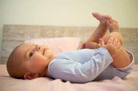 Baby Arching Back When Lying Down Or Sleeping 6 Ways To Help Baby In Distress Kiddiesquare