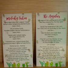 Dalam ajaran katolik, kamu mengenal ada syahadat para rasul atau syahadat singkat. Pembatas Buku Doa Aku Percaya Indo Inggris Katolisitas Org