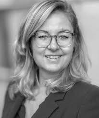 Kim Schuch's Instagram, Twitter & Facebook