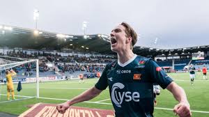 He is an actor, known for heia tufte! En Telefonsamtale Gjorde Thorstvedt Til Viking Spiller Rbnett No