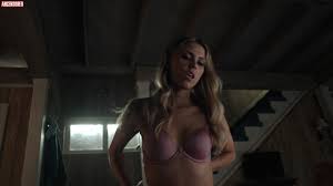 Riley Voelkel nude pics, page - 1 < ANCENSORED