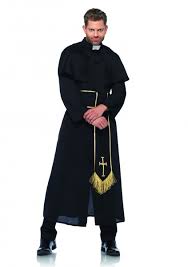 I'm trying to listen to the priest. Pretres Et Religieuses Costume De Pretre Adulte Hommes Metiers