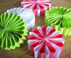30 Easy Handmade Christmas Decorations Paper Crafts For Green Holiday Decor Paper Christmas Ornaments Frugal Christmas Handmade Christmas Decorations